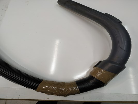 damaged vacuum cleaner handle _2.jpg